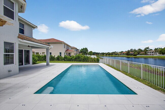Building Photo - 11587 Manatee Bay Ln