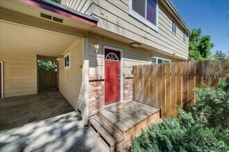 Building Photo - Newly Remodeled Boise Bench Duplex