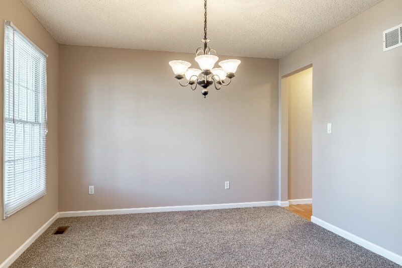 Building Photo - 2117 Brassel Ct