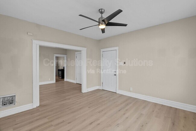 Building Photo - 4102 California Ave