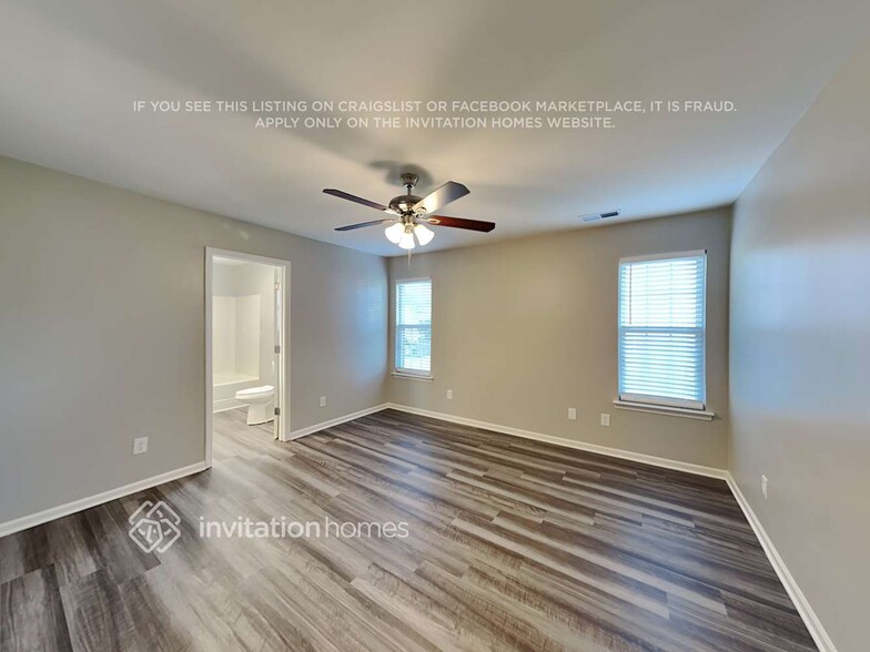 Building Photo - 3316 Continental Dr