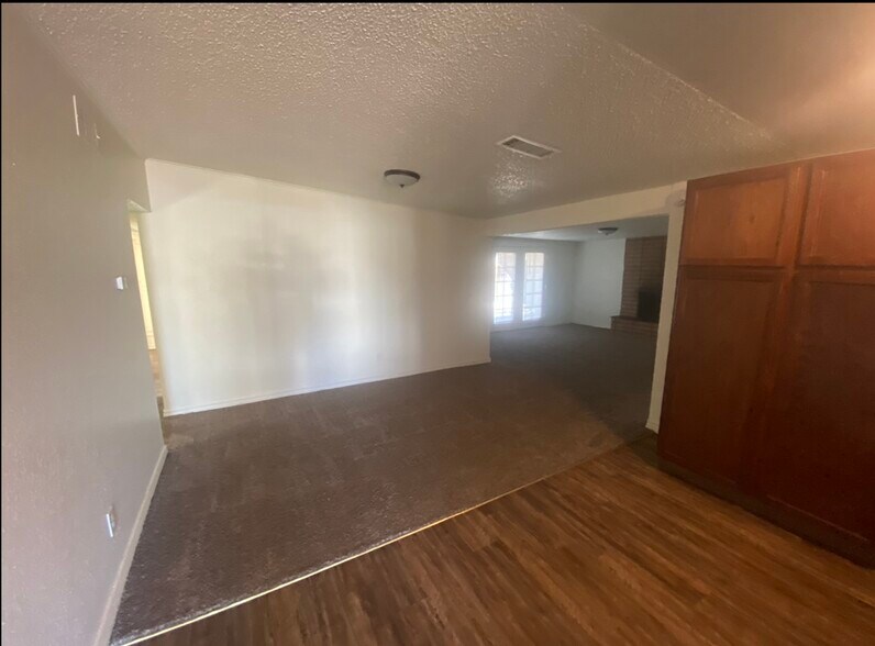 Building Photo - 3616 Marlborough Ave