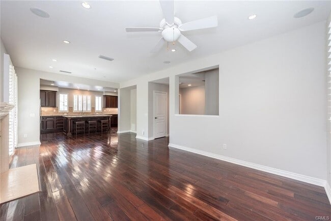 Building Photo - 8 Bluefin Ct