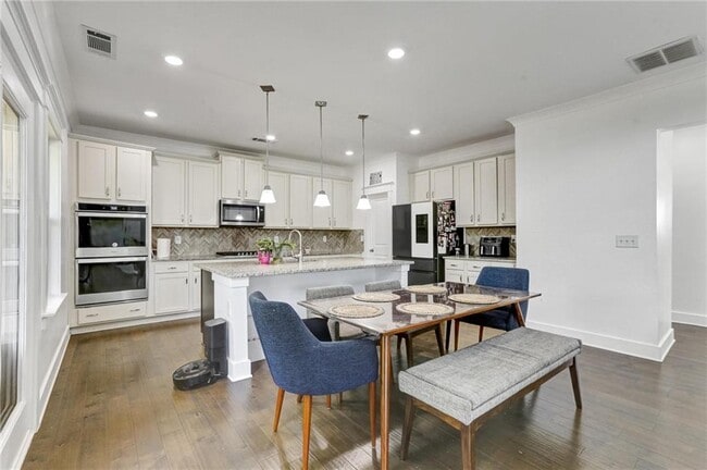 Building Photo - 3140 Scarlet Oak Pass