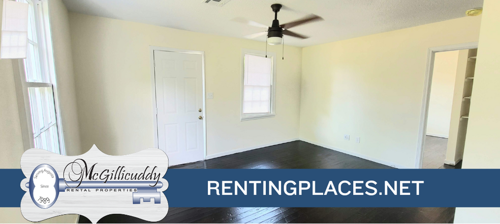 Building Photo - 1220 Holden Dr