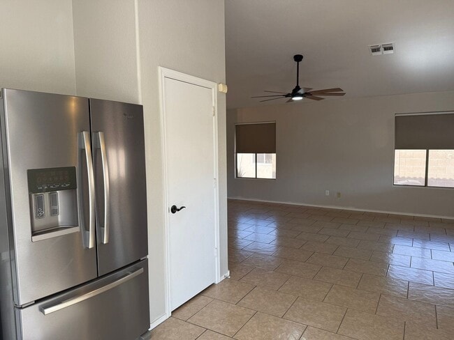 Building Photo - 1162 W 2nd Ave