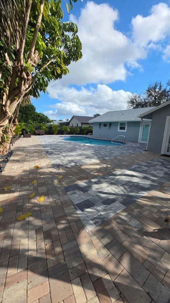 Building Photo - 131 Puffin Ct