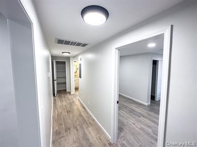 Building Photo - 453 Vineyard Ave