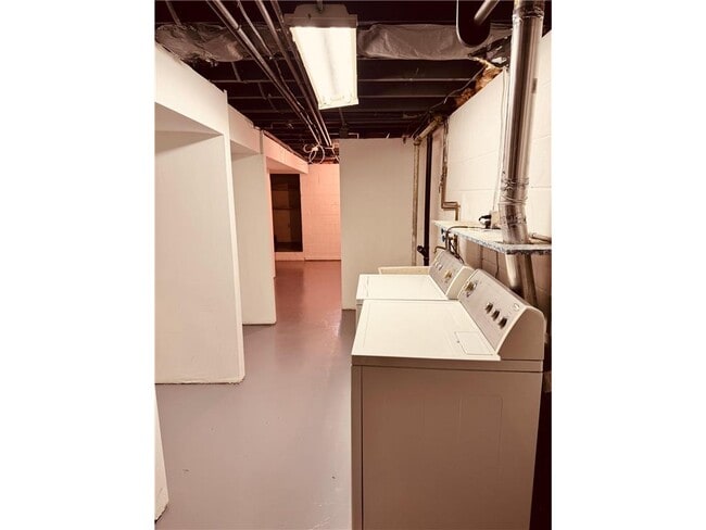 Building Photo - 10701 Vincent Ave S