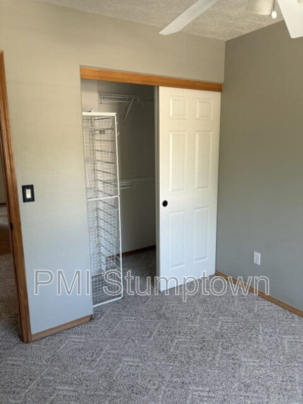 Building Photo - 14375 SE Oregon Trail Dr
