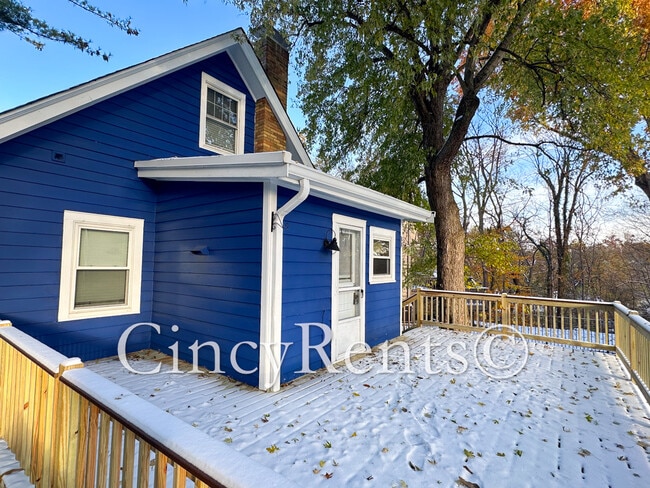 Building Photo - 3559 Rawson Pl