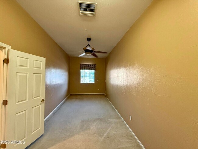 Building Photo - 4601 W Moss Springs Rd