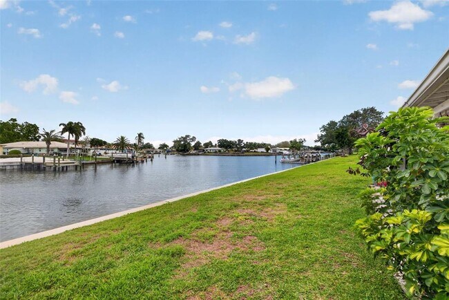 Building Photo - 6537 Cape Hatteras Way NE