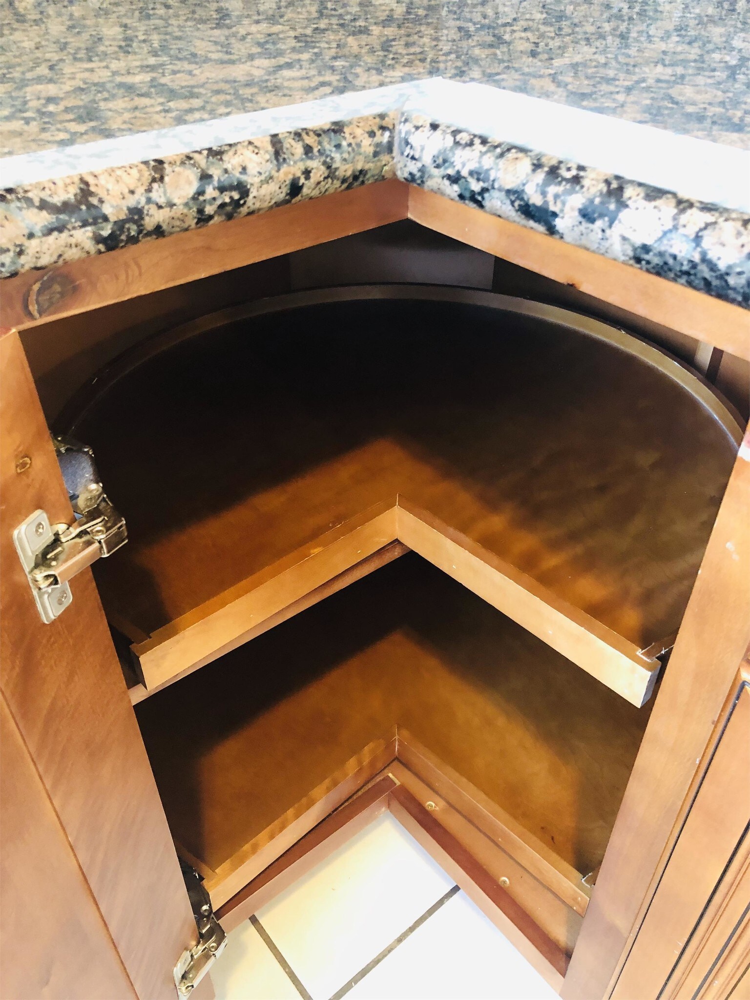 Building Photo - 410 S Sierra Madre Blvd