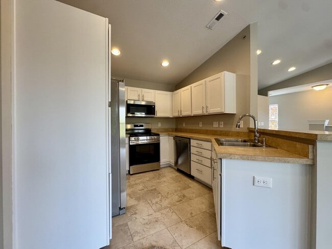 Building Photo - 2065 Timberwyck Ln