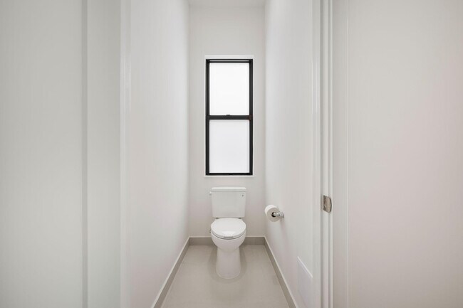 Building Photo - 12526 Solana Bay Cir