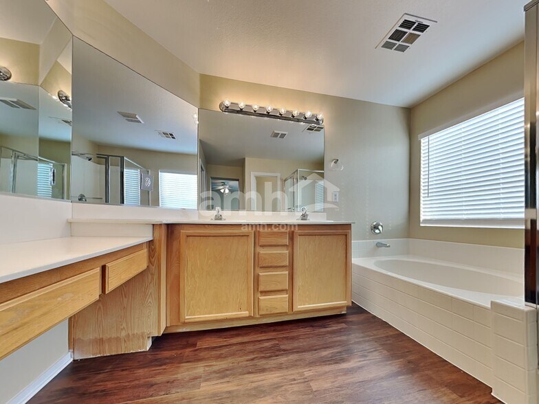 Building Photo - 4005 China Cloud Dr