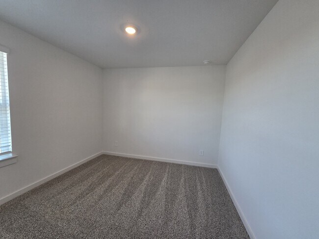 Building Photo - 1318 Isola Bella Dr