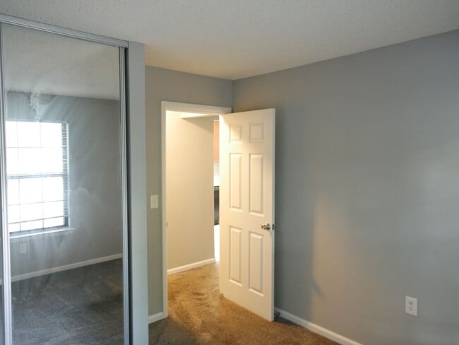 Building Photo - 60 Acres Reserve Condominium - 2 BR 1 BA W...