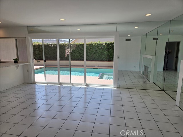 Building Photo - 14671 Kimberly Cir