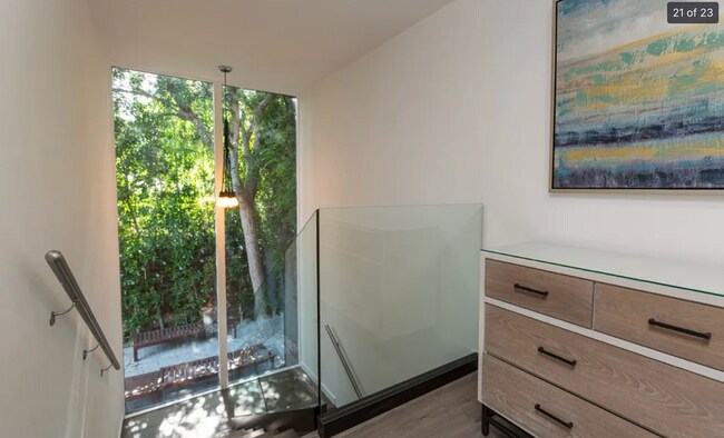 Building Photo - Come home to this Modern 2-bedroom Townhome in West Hollywood!