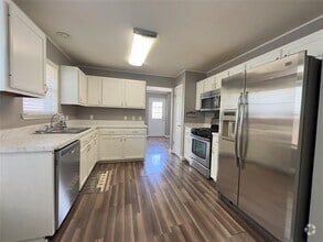 Building Photo - 711 Spring Brook Ln