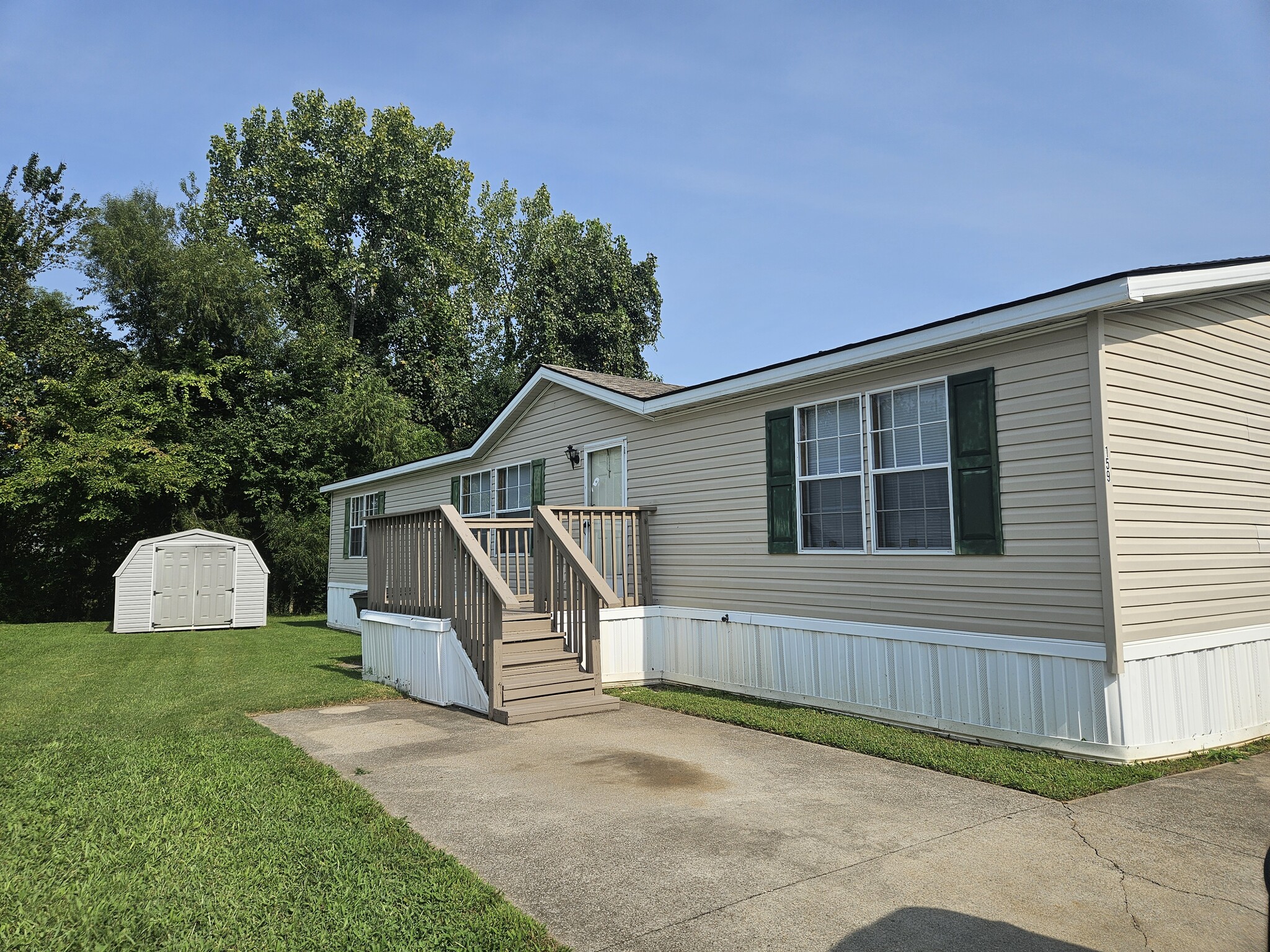 Building Photo - 159 Lynnwood Cir