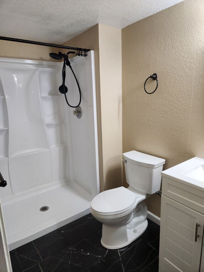 Building Photo - COMING SOON - 2 bedroom, 2 bath condo in Rohnert Park, Sonoma State Students welcome!