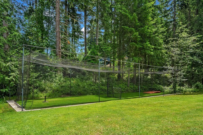 Building Photo - Furnished Redmond Home | Short-Term 3–6 Month Lease | Avail Now!