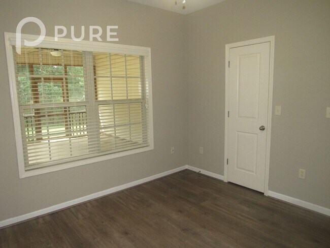 Building Photo - 2021 Hidden Forest Ln