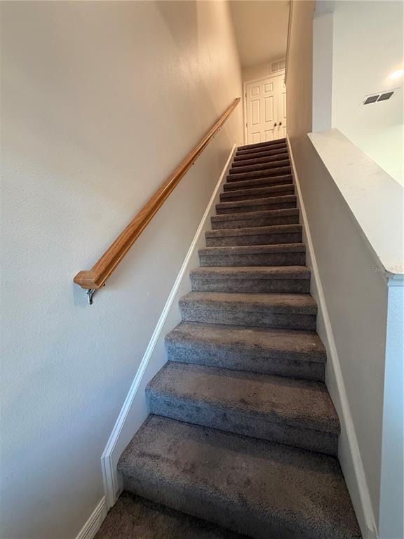 Building Photo - 10560 Salt Grove St