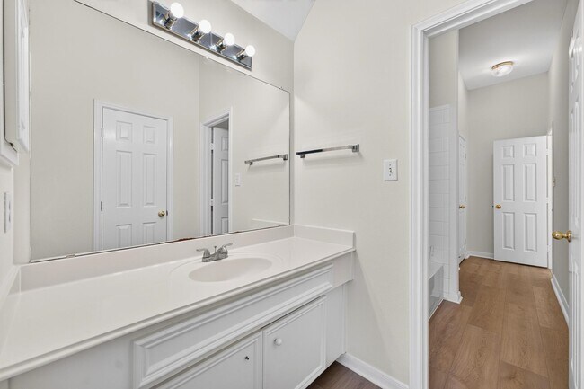 Building Photo - 1727 Emma Cove Ct