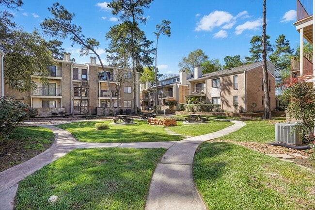 Building Photo - 3500 Tangle Brush Dr