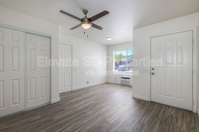 Building Photo - 9430 Winter Gdns Blvd