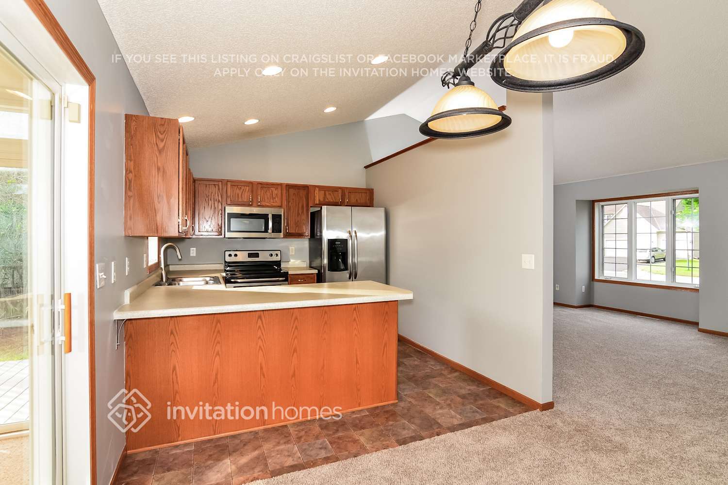 Building Photo - 26678 Oakridge Way