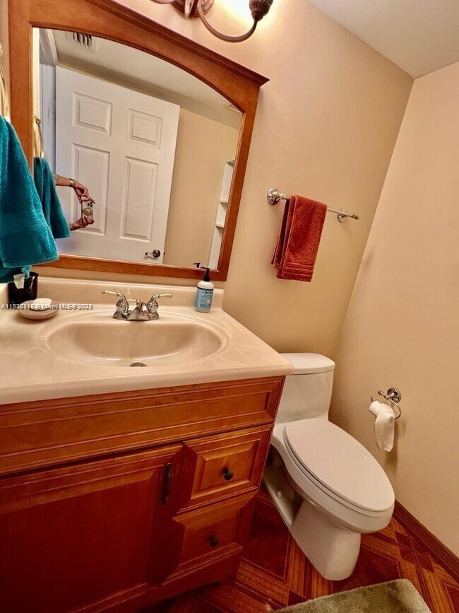 Building Photo - 701 SW 141st Ave