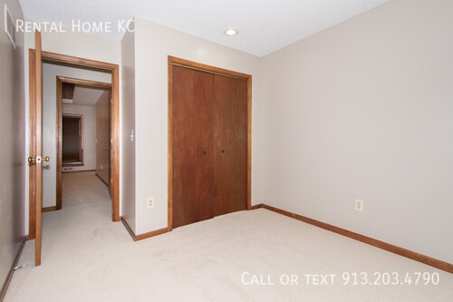 Building Photo - 16200 W 124th Cir