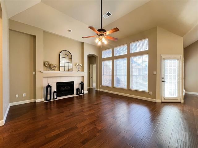 Building Photo - 10401 Forrest Dr