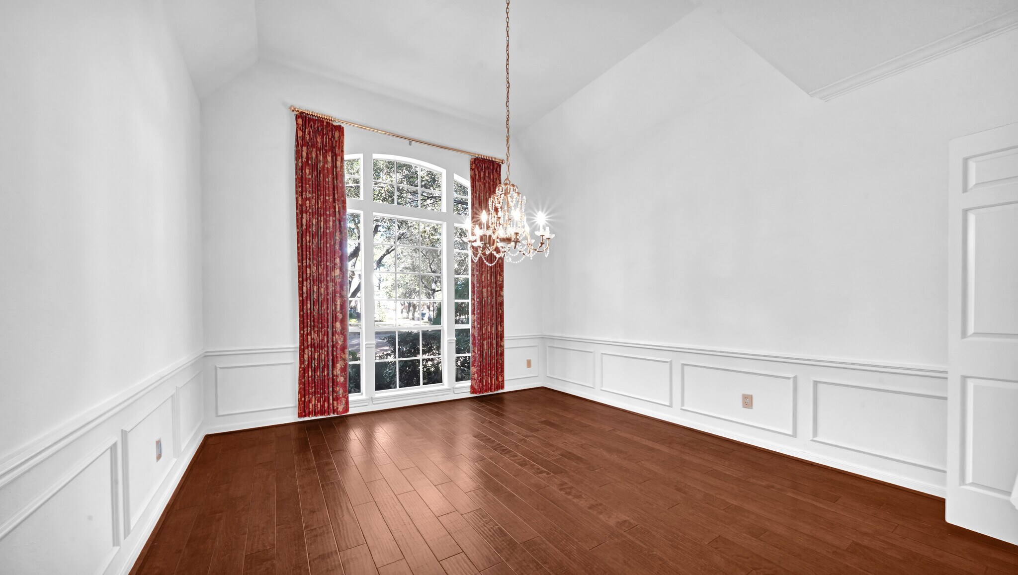 Building Photo - 4622 Grand Cayman Dr