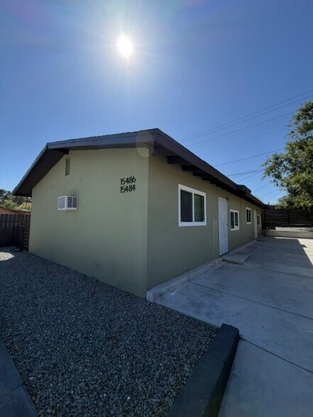 Building Photo - 15486 5th St