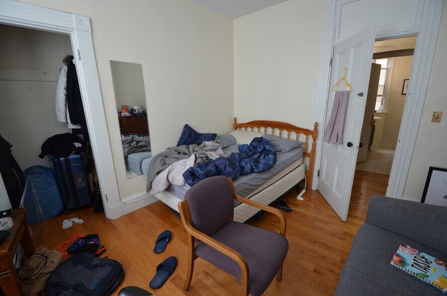 Building Photo - 37 Brookline St
