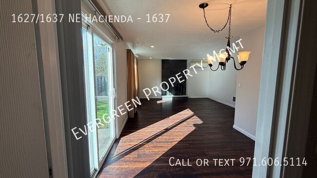 Building Photo - Modern 2BD/1.5BA Home with Fireplace, Deck...