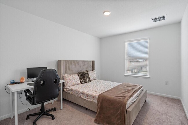 Building Photo - 1617 Purple Martin Dr