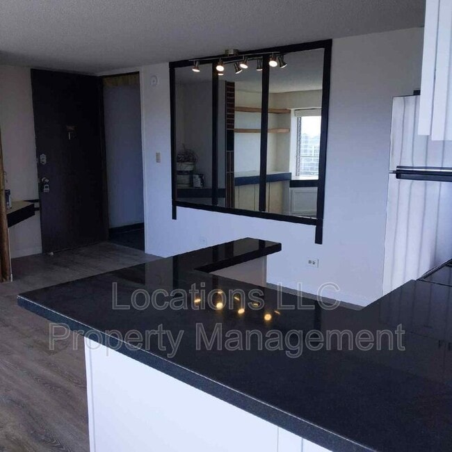 Building Photo - 2525 Date St