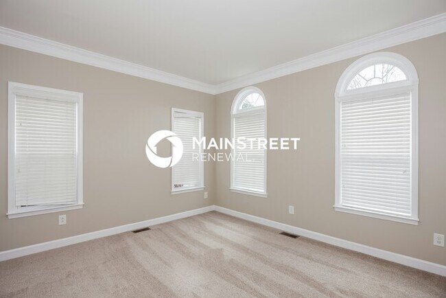 Building Photo - 4 Bedroom Pet-Friendly Home in Matthews, NC with Main Street Renewal