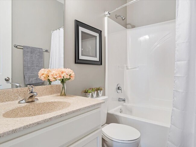 Building Photo - 3334 Simeon Bunker St