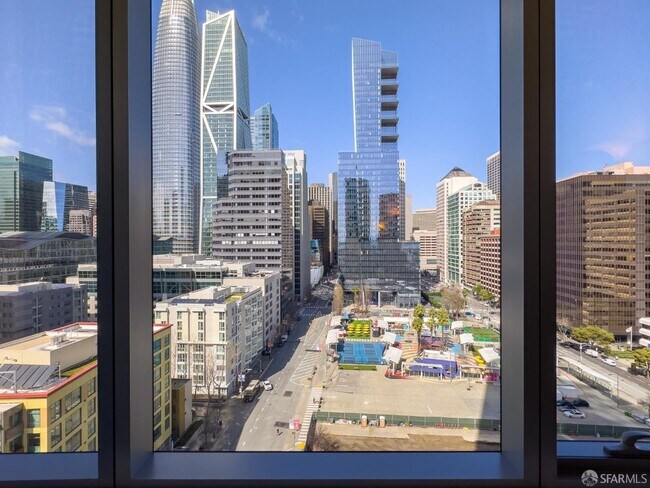 Building Photo - 201 Folsom St