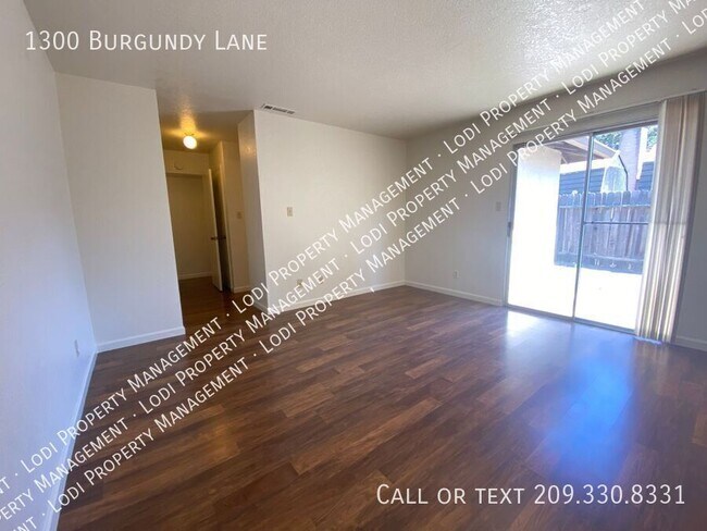 Building Photo - 1300 Burgundy Ln