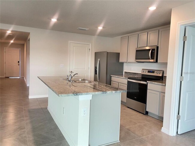 Building Photo - 4231 Dovetail Ln