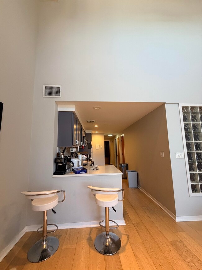 Building Photo - 689 Marin Blvd